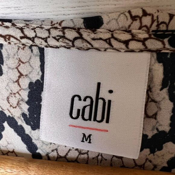 Cabi Blouse Womens Size Medium Serpentine Snake Print Ruffle Collar City Top - Picture 2 of 15